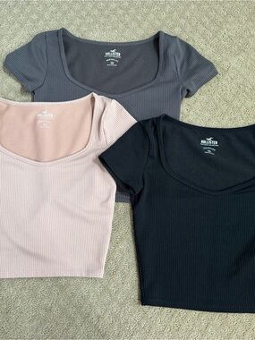 Hollister Ribbed Scoop Crop Top Trio - Black, Blush, Charcoal